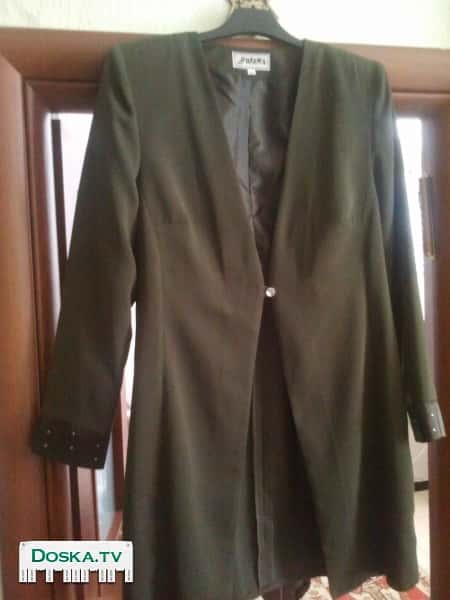 : Комплект двойка- это платье без рукав и кардиган