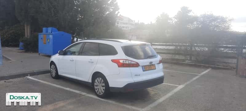 Продаю Форд Фокус 3. Очень хороший, экономичный и вместительный автомобиль.