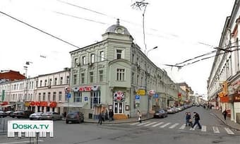 помещение 47.5 кв.м.(всего три комнаты) в одной минуте от метро