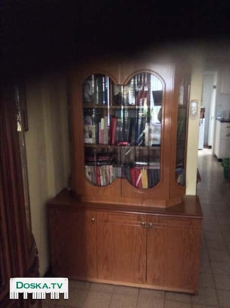 книжный шкаф в отличном состоянии в связи с переездом.